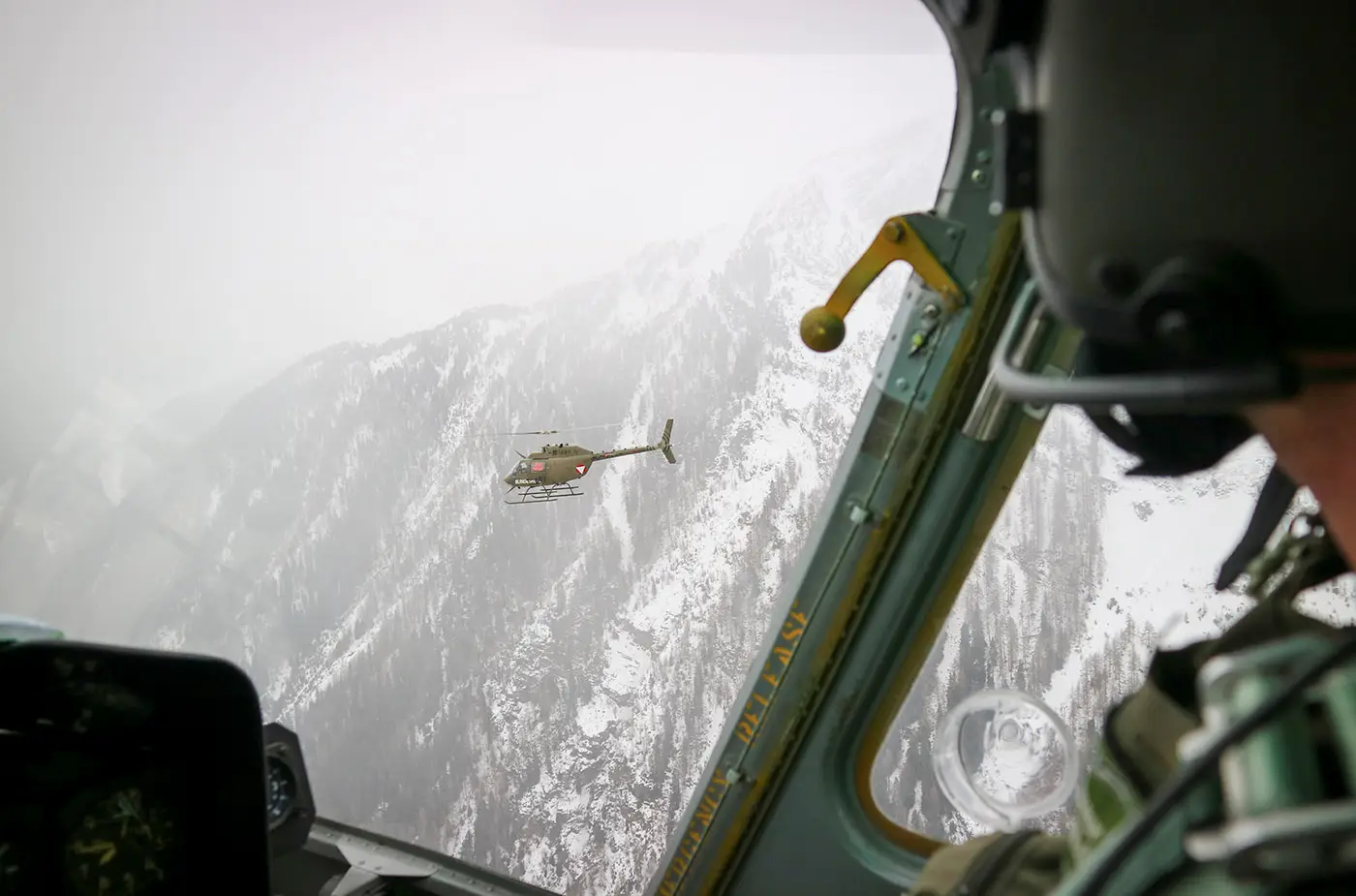 OH-58 mit österreichischen Hoheitszeichen – ©Bundesheer OH-58 mit österreichischen Hoheitszeichen – ©Bundesheer