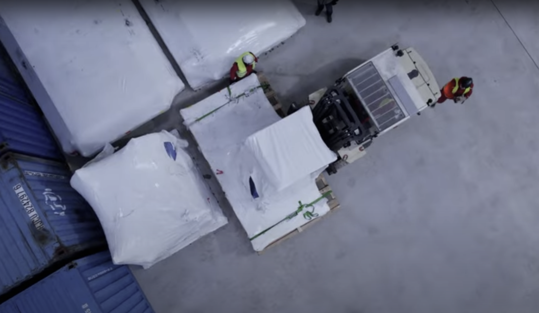 03898_c_Rheinmetall Teile für F-35-Fertigung kommen in Weeze an – ©Rheinmetall