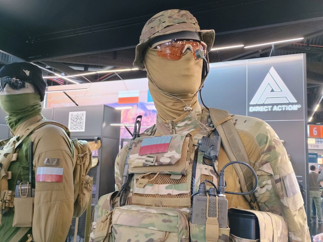 Am Stand von Direct Action bei der Enforce Tac 2025. ©Militär Aktuell/Bendl