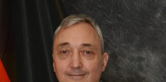 Oberst Frank Hagemann ist neuer Kommandeur des ZMSBw Oberst Frank Hagemann ist neuer Kommandeur des ZMSBw – ©Karlheinz Wedhorn