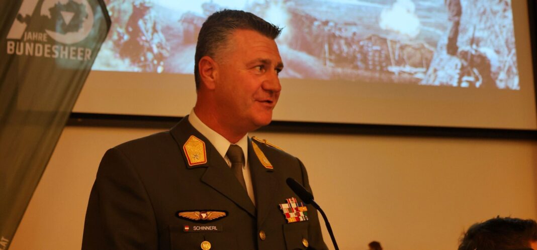 Salzburgs Militärkommandant lud zum Frühjahrsempfang – ©Bundesheer/Riedlsperger Salzburgs Militärkommandant lud zum Frühjahrsempfang – ©Bundesheer/Riedlsperger