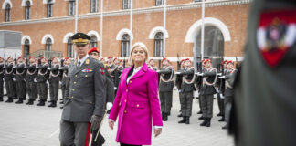 Ceremony to mark the reappointment of Klaudia Tanner as Minister of Defense Verteidigungsministerin Klaudia Tanner und Generalstabschef Rudolf Striedinger – ©Bundesheer/Karlovits