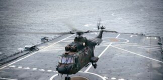 Dutch navy launched evacuation operation ©Defensie.nl