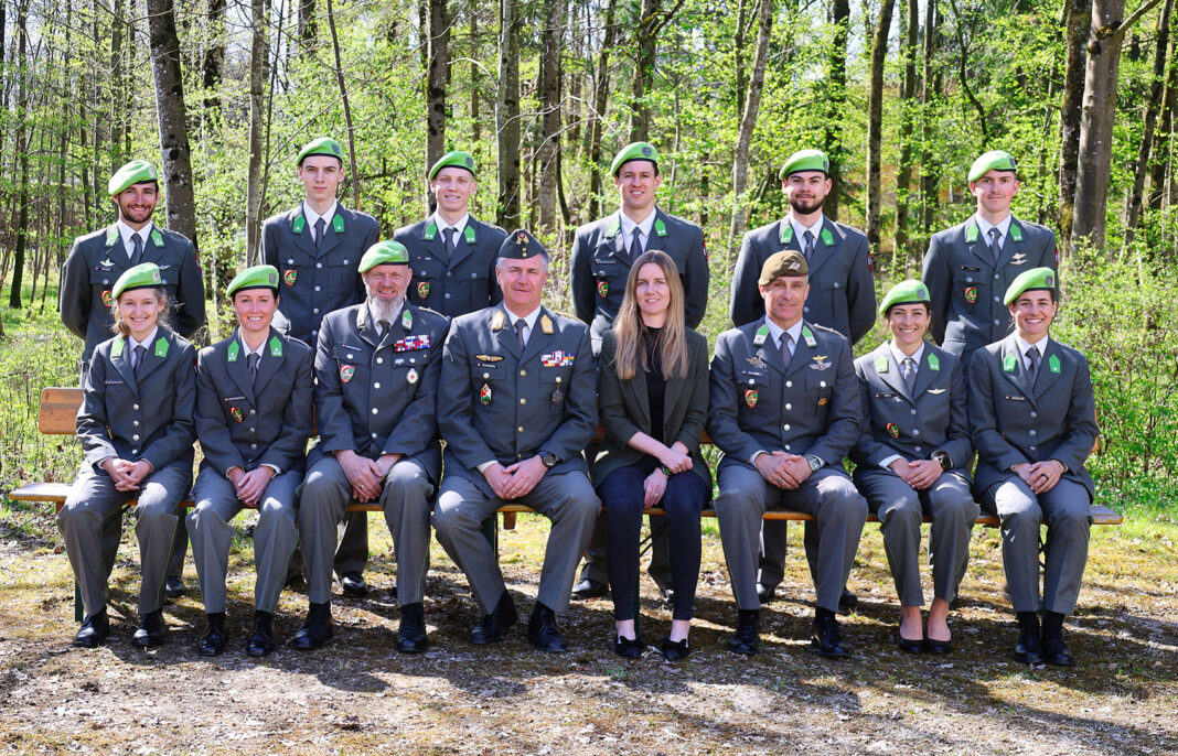 Empfang der Heeressportler bei Militärkommandant Brigadier Peter Schinnerl – ©Bundesheer/Riedlsperger