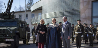 The military music festival is making a guest appearance in Salzburg this year Präsentation des Militärmusikfestivals 2025 mit Verteidigungsministerin Klaudia Tanner und Salzburgs Landeshauptmann Wilfried Haslauer – ©Bundesheer/Kulec