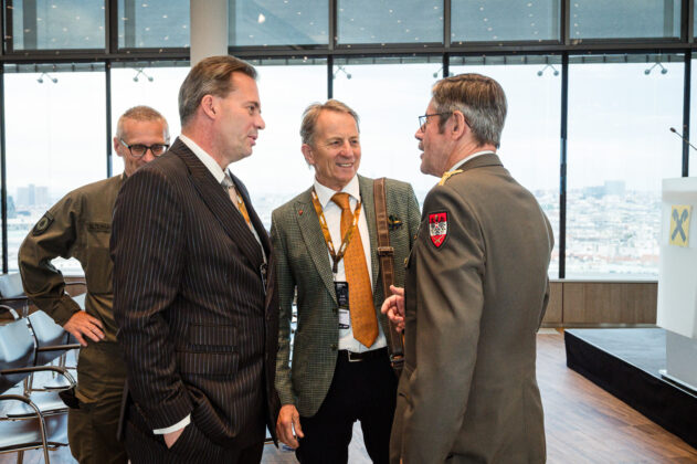 Miliz trifft Wirtschaft im Raiffeisenhaus in Wien – ©Sebastian Freiler