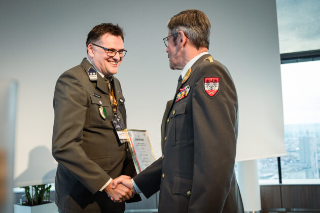 Miliz trifft Wirtschaft im Raiffeisenhaus in Wien – ©Sebastian Freiler