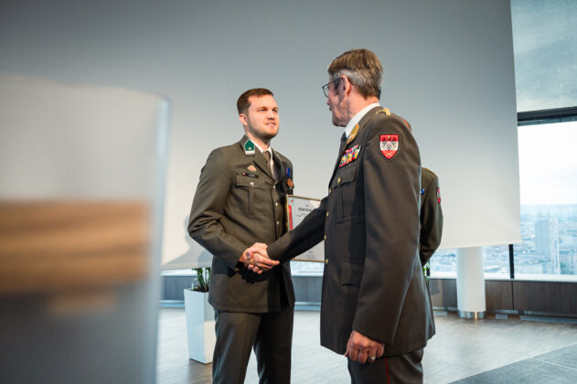 Miliz trifft Wirtschaft im Raiffeisenhaus in Wien – ©Sebastian Freiler