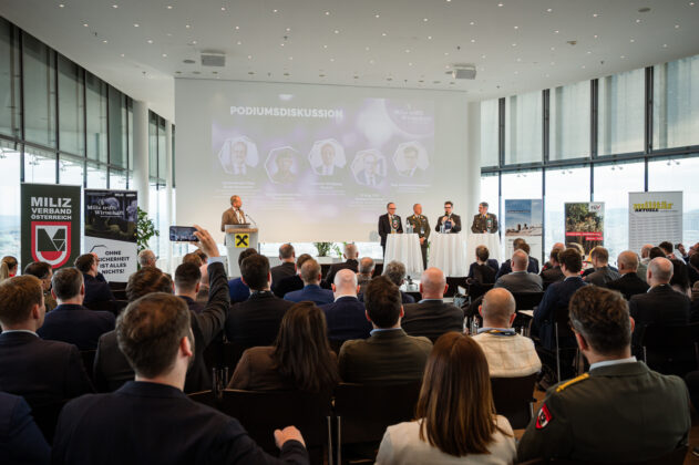 Miliz trifft Wirtschaft im Raiffeisenhaus Wien – ©Sebastian Freiler