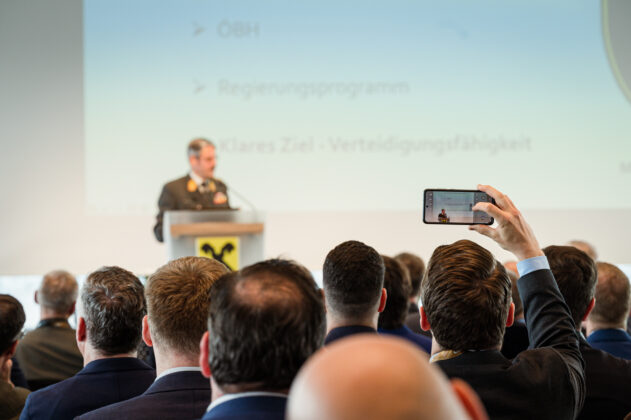 Miliz trifft Wirtschaft im Raiffeisenhaus Wien – ©Sebastian Freiler