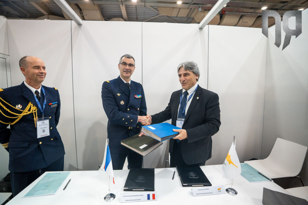Vertragsunterzeichnung Mistral 3 für Zypern – ©Defence Redefined Vertragsunterzeichnung Mistral 3 für Zypern – ©Defence Redefined