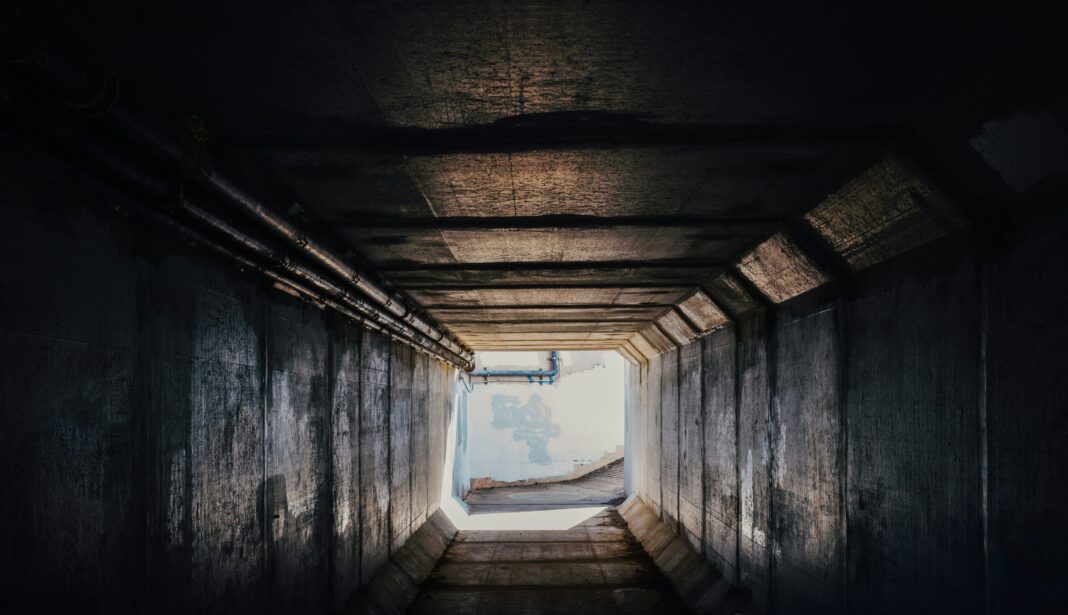 Verlassener Bunker -©Unsplash/Zacharias