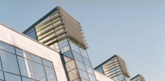 Saab expands plant in Gothenburg Saab baut neues Werk in Göteborg