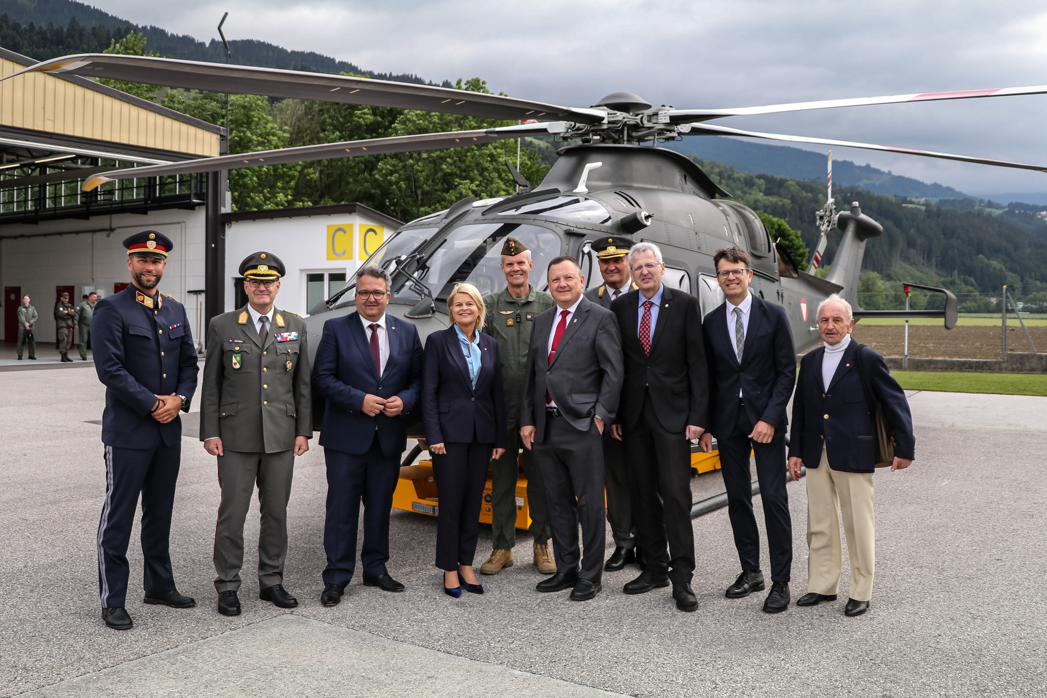 Opening of the helicopter base in Vomp - ©Bundesheer/Raggl Opening of the helicopter base in Vomp - ©Bundesheer/Raggl