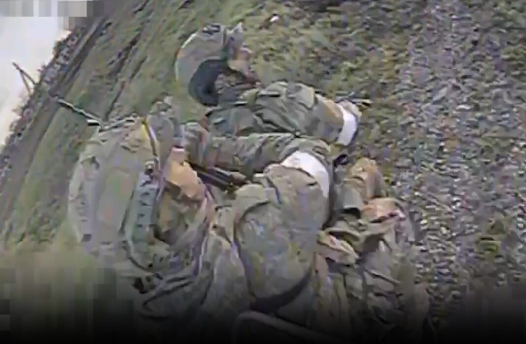 Angriff mit FPV-Drohne auf Soldaten – ©Archiv