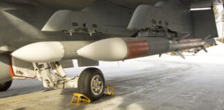 Polen beschafft weitere 400 AIM-120 AMRAAM AIM-120C auf F-18C – ©Georg Mader