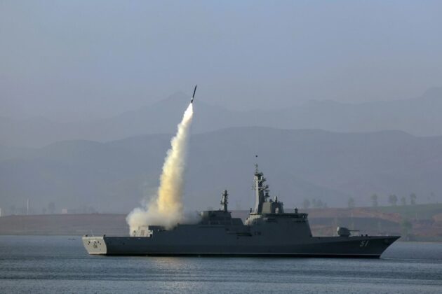 Nordkoreanischer Zerst&ouml;rers &bdquo;Choe Hyon&rdquo; &ndash; &copy;Archiv