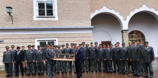 Austrian Armed Forces bid farewell to Governor Wilfried Haslauer Bundesheer verabschiedet Landeshauptmann Wilfried Haslauer -