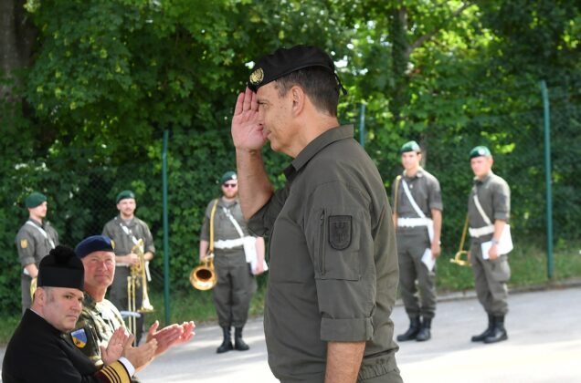 Milit&auml;rhundetaufe in Kaisersteinbruch &ndash; &copy;Patrick Huber