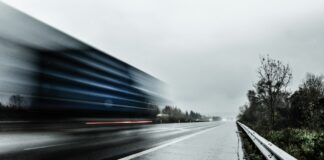 Netherlands integrates civilian companies into logistics chains ©Ümit Yıldırım via Unsplash