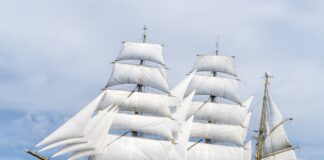 „Gorch Fock“ kehrt von der 182. Ausbildungsreise zurück Gorch Fork auf See -©Bundeswehr