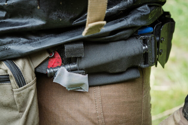 Black Trident STB02-Holder f&uuml;r Tourniquet und Stifte. &copy;Sebastian Freiler