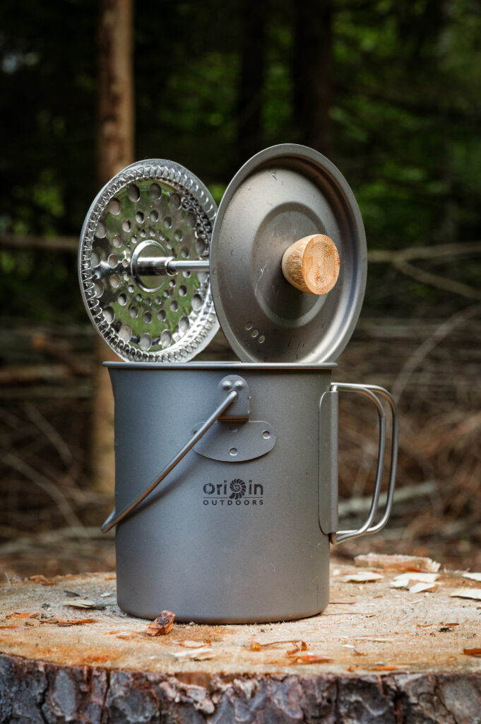 Im Test: Origin Outdoors Titan-Ausrüstung Origin Outdoors: French Press 3 in 1 aus Titan. ©Sebastian Freiler