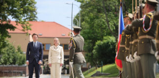 Niederlande und Tschechien stärken industrielle Zusammenarbeit Brekelmans traf in Prag seine tschechische Amtskollegin Černochová -©Niederländisches Verteidigungsministerium