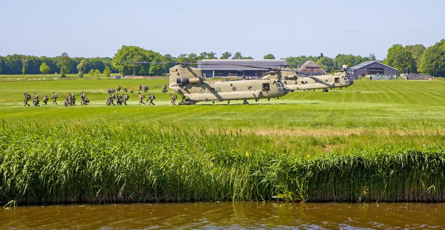 “Falcon Spring”: successful airborne operation “Falcon Spring”: Bridgehead conquered - successful airborne operation - ©Robert Erenstein