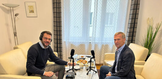 Sicherheitspolitik-Experte Brigadier a.D. Walter Feichtinger im Gespräch mit Militär Aktuell-Autor Stefan Tesch – ©Militär Aktuell