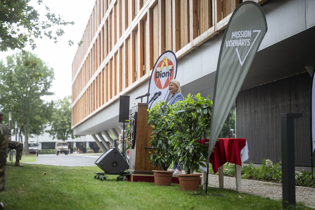 Übergabe der neu errichteten Unterkunfts- und Wirtschaftsgebäude in Wiener Neustadt – ©Bundesheer/Kulec