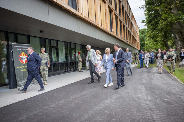 &Uuml;bergabe der neu errichteten Unterkunfts- und Wirtschaftsgeb&auml;ude in Wiener Neustadt &ndash; &copy;Bundesheer/Kulec