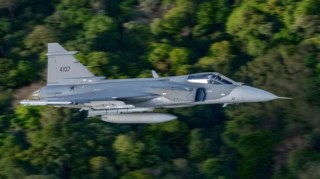 F-39 der brasilianischen Luftwaffe – ©Zona Militar F-39 der brasilianischen Luftwaffe – ©Zona Militar