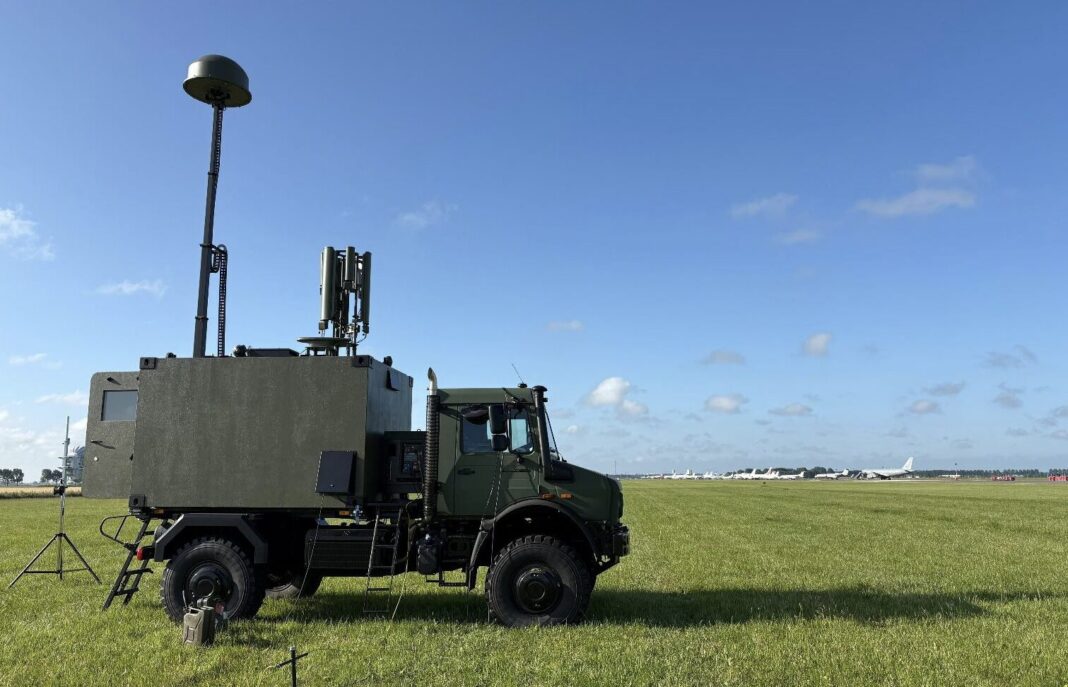 Aartos Shelter Lösung auf Basis eines Mercedes-Benz Unimog – ©Aaronia