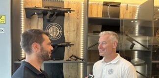 Steyr Arms CEO Milan Slapak: “We are concentrating on defense” Militär Aktuell-Redakteur Stefan Tesch im Gespräch mit Steyr Arms-CEO Milan Slapak – ©Militär Aktuell