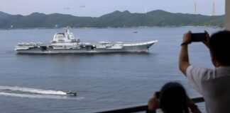 Chinesischer Flugzeugträger „Shandong“ zu Besuch in Hongkong Chinas Flugzeugträger „Shandong“ zu Besuch in Hongkong – ©Archiv