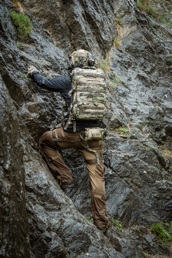 Ranger bonus: Eberlestock EMOD and Mission Medic Pack Johannes Kouba with Eberlestock Mission Medic Pack as well as the Shikari Belt and the Lindnerhof first aid bag. Sebastian Freiler