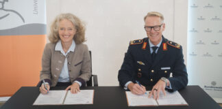 University and Bundeswehr planning office cooperate more closely Unterzeichneten am 22. Juli 2025 die Absichtserklärung: Universitäts-Präsidentin Prof. Eva-Maria Kern und der Amtschef des Planungsamtes der Bundeswehr Generalmajor Stefan Lüth – ©UniBw M/Siebold