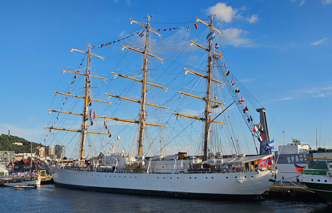 Segelschulschiff „ARA Libertad” – ©Militär Aktuell/Zacharias