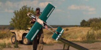 Drone war: Ukraine copies the Russian plywood flash Ukrainische Kamikaze-Drohne Blyskavka – ©Archiv