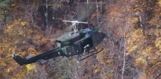 Bundesheer: Einsatzbereit für mögliche Waldbrände AB212-Helikopter im Löscheinsatz – ©Bundesheer