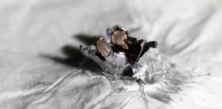 BSST: Individuell angepasste Körperschutzlösungen Aufnahmen vom Beschuss durch BSST. ©BSST