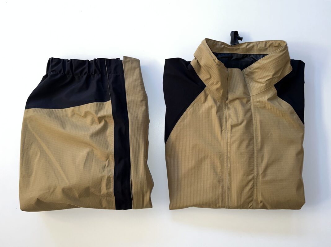 Farbwechsel: Der neue Nässeschutz der Bundeswehr von Hexonia. ©Hexonia