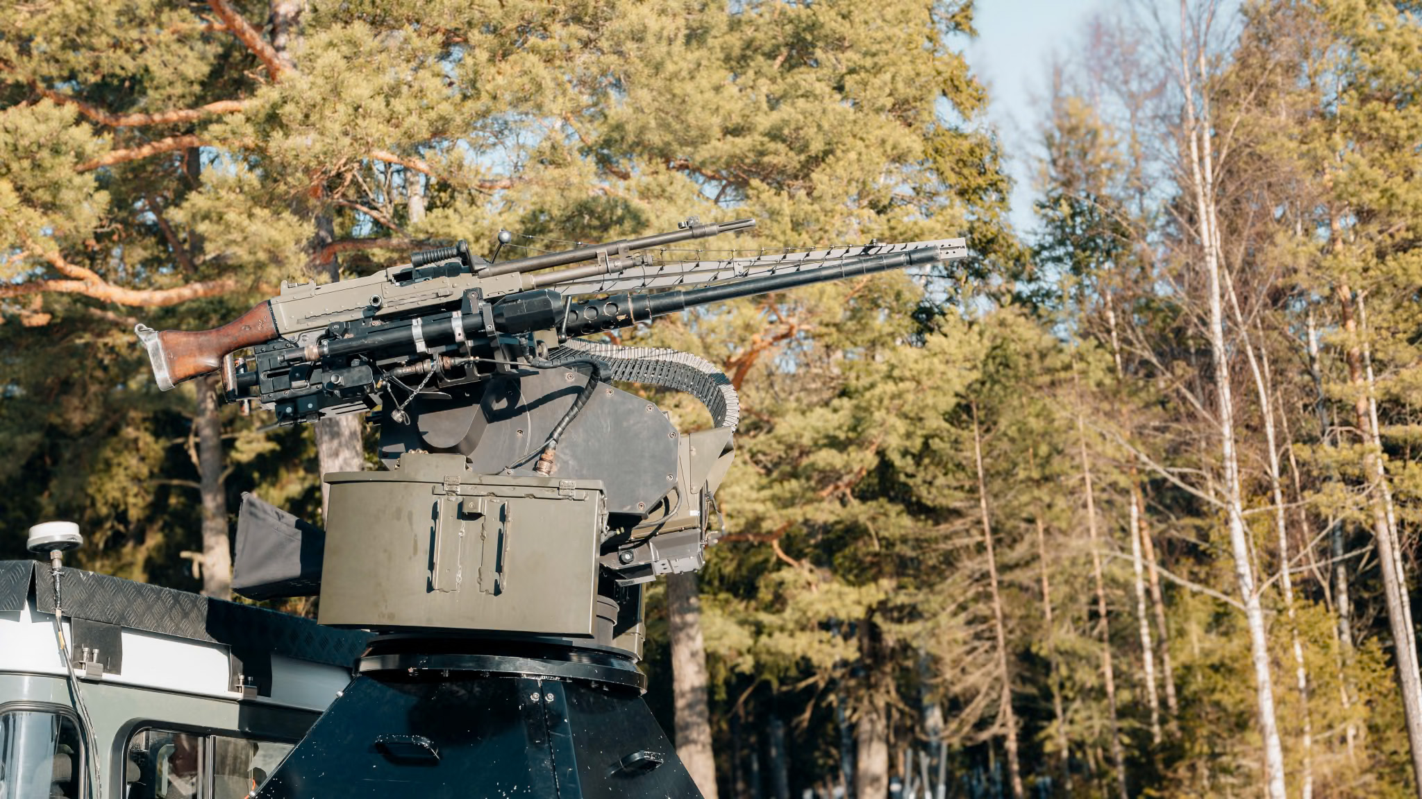 Was Saab gegen Drohnen im Programm hat Trackfire Remote Weapon Station – ©Saab