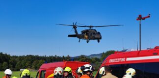 Austrian Armed Forces support forest fire exercise in Großgmain Bundesheer bei Waldbrandübung – ©Bundesheer/Riedlsperger