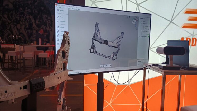 3D-Scannen von beschädigten Teilen bei 3Dee. ©Militär Aktuell/Bendl