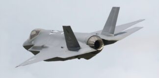 Canada wavers between F-35 and Saab Gripen E ©Georg Mader