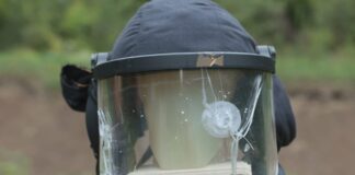 Ballistics of small arms: CCG seminar in Vienna Beschusstest beim CCG Ballistik-Seminar in Wien. ©Militär Aktuell/Bendl