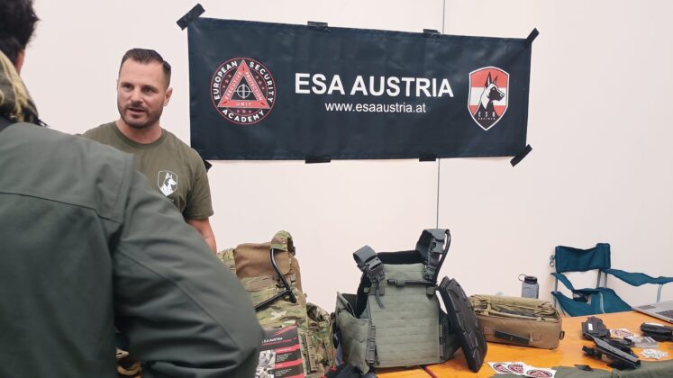 Der Infostand von ESA Austria bei der GunCon 2025. ©Militär Aktuell/Bendl