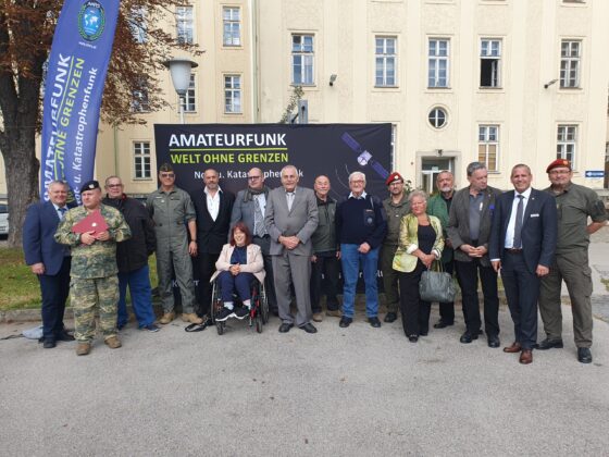 Amateurfunker der Austrian Military Radio Society (AMRS) am Traditionstag der Führungsunterstützungsschule. ©Militär Aktuell/Bendl